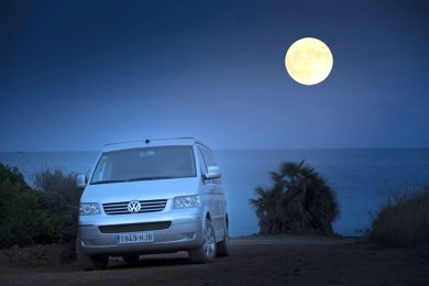 Van Volkswagen T5 Business Te huur in València