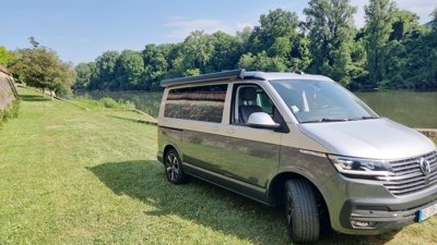 Furgoneta camper Volkswagen T6.1 California "Ocean" En alquiler en Villeneuve-De-Rivière