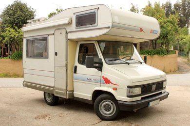 Autocaravana Capucino Fiat Talento em aluguer em Tábua