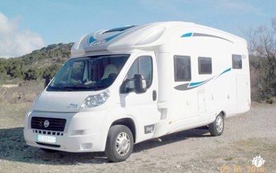 Teilintegriertes Wohnmobil Bürstner Brevio T 605 zu vermieten in Bordeaux