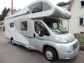 Alkoof camper CHAUSSON FLASH 25 Te huur in Plancher-Bas
