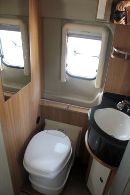 Aluguer de Furgão Possl Roadstar 600 W