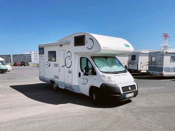 Rental Coachbuilt RV - El Médano - Mclouis Lagan 2008 | Yescapa