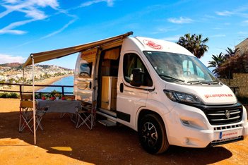 Camper gran volumen C.I. 5 Prestige En alquiler en Málaga