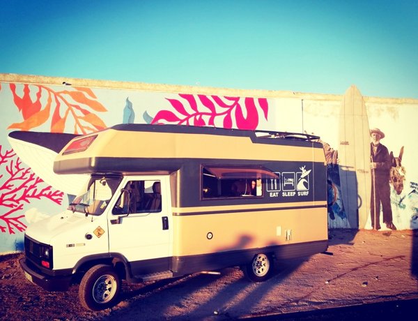 Viaggio del Camper Mansardato