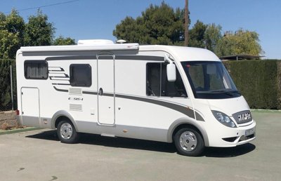 Autocaravana Integral Hymer Exis 562 em aluguer em Elx