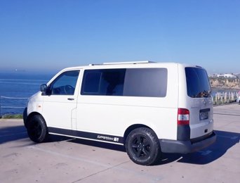 Campingbus Transporter T5 camperizada T5 Transporter 1,9 TDI 114cv zu vermieten in Carcavelos