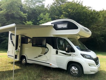 Camping-car Capucine Chausson C656 en location à Le Teich