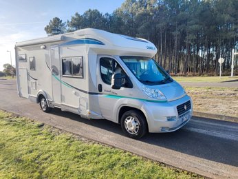 Camping-car Profilé Chausson Sweet Garage en location à Salaunes