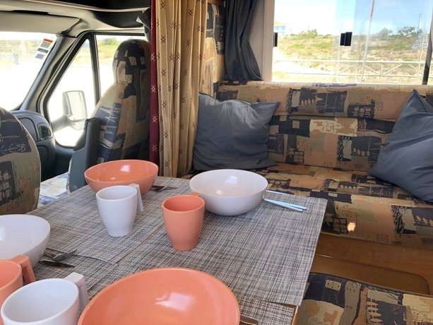 Aluguer de Autocaravana Perfilada