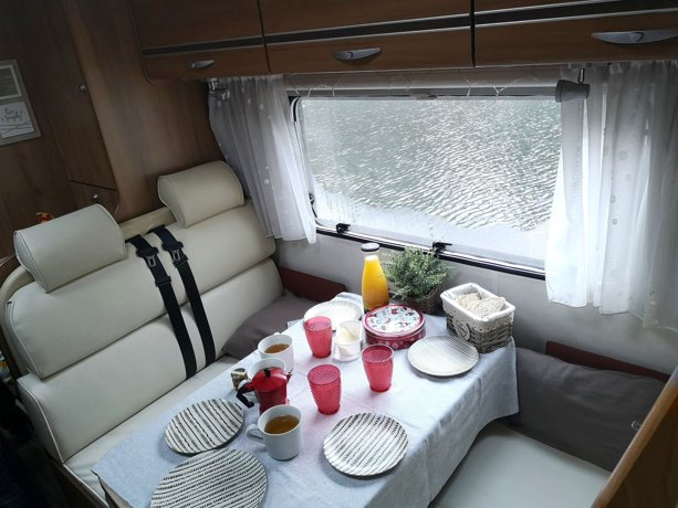Rental Coachbuilt motorhome
