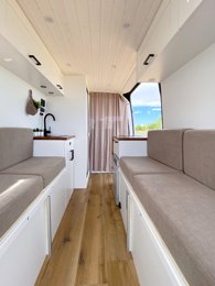 Camper gran volumen Mercedes Sprinter 2,15 l 115 ch En alquiler en Madrid