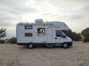 Autocaravana Capucino Ci Riviera 130 em aluguer em Gandia