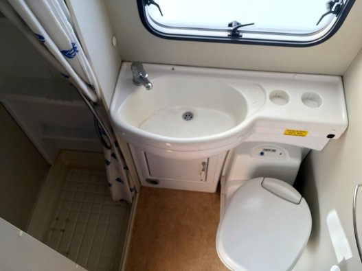 Aluguer de Autocaravana capucino Fiat Ducato Elnahg Baron