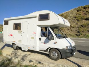 Camper Mansardato Trigano roller team 2 condiviso a Montequinto