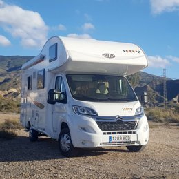 Autocaravana capucino Happy Pla 435 em aluguer em Ojén