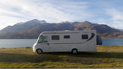Camping-car Intégral Pilote G 740 Dcr en location à Trévé