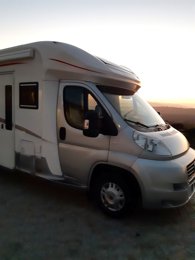 Autocaravana Perfilada Notin Valencia En alquiler en Vila Nova De Paiva
