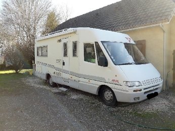 Camping-car Intégral Autostar Aryal 10 en location à Boumourt