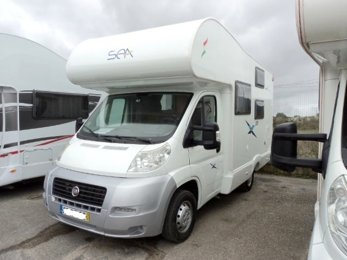 Autocaravana capucino Joint X230 em aluguer em Pereira