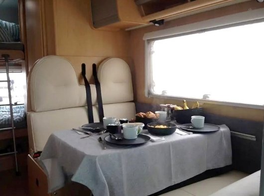 Aluguer de Autocaravana capucino Fiat Dephleffs