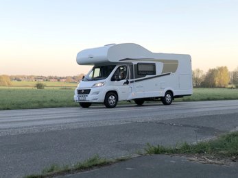 Camping-car Capucine Carado Carado A 464  Navi/Fahrradträger en location à Norderstedt