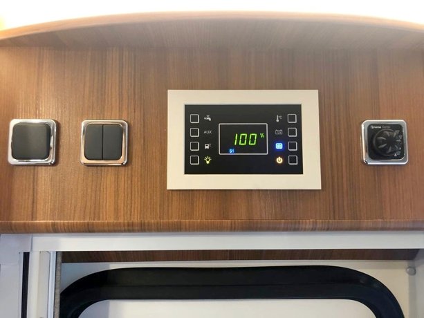 Viaggio del Camper Mansardato