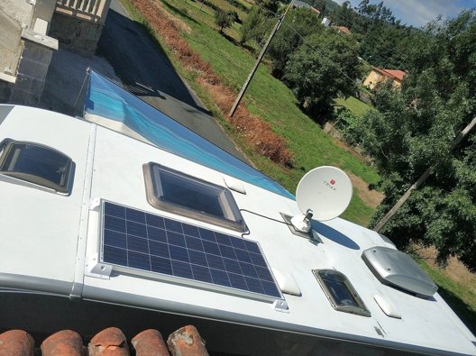 Aluguer de Autocaravana Integral Burstner Elegance I 710