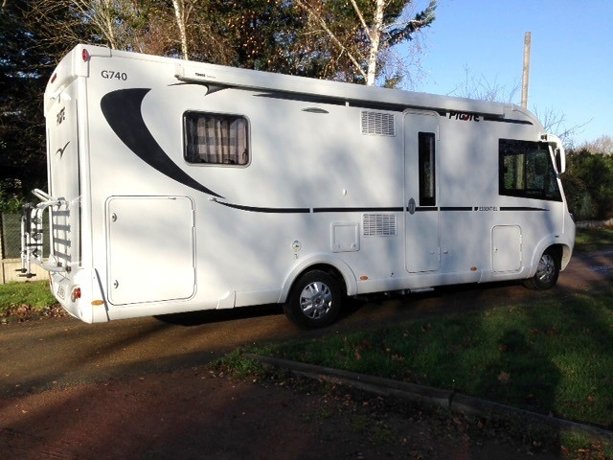 Vermietung von Vollintegriertes Wohnmobil