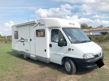 Autocaravana perfilada Elnagh Elnagh en lloguer a Ambarès-Et-Lagrave
