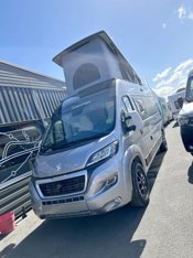 Location Van  Andilly - Renault Trafic 1,6 l 115 ch - 64680 - Yescapa