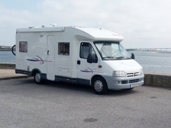 Autocaravana Perfilada Challenger 107 En alquiler en Perosinho