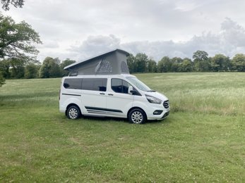 Van Ford  Te huur in Bubry