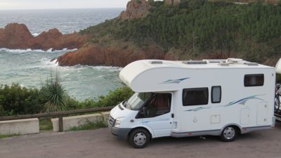 Autocaravana Capucino Chausson Flash 01 em aluguer em Vaulx En Velin