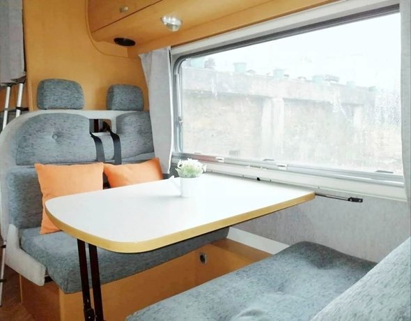 Rental Coachbuilt motorhome