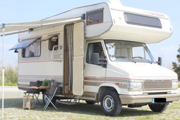 Autocaravana Capuchina Dethleffs  En alquiler en Murtosa