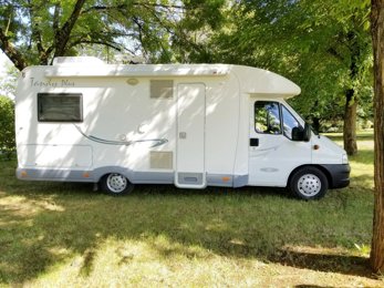 Camping-car Profilé Mclouis 2,8 127 ch en location à Coulounieix-Chamiers