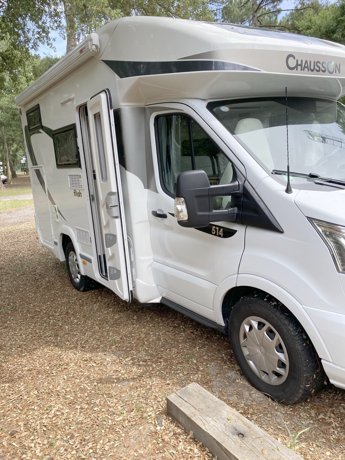 Hire Low Profile Motorhome Bordes Chausson 514 Ford 19 Yescapa