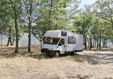 Camping-car Capucine C.I. 2 en location à São João Das Lampas