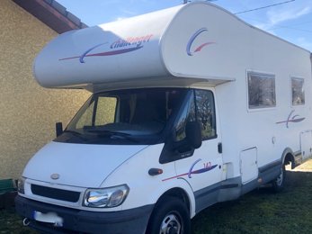 Autocaravana Capuchina Challenger 142 En alquiler en Bonneville
