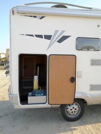 Viaggio del Camper Mansardato