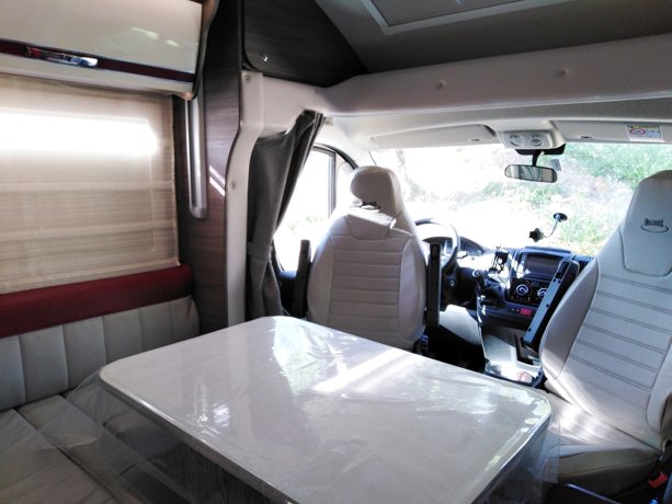 Viaggio del Camper Semintegrale