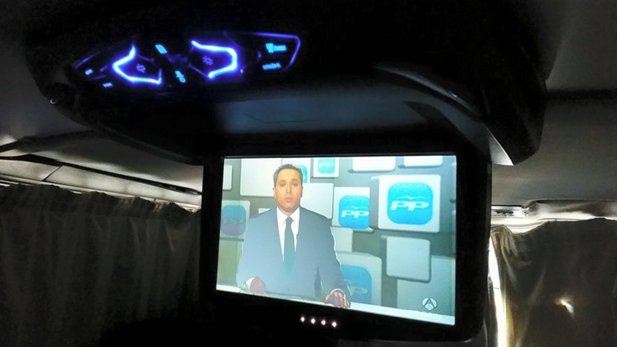 TV DIGITAL /DVD 14"
COGE 80 CANALES APROX DE TV PERFECTOS.