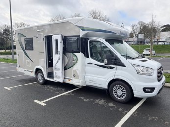 Autocaravana Perfilada Chausson Chausson 720 En alquiler en Mauléon