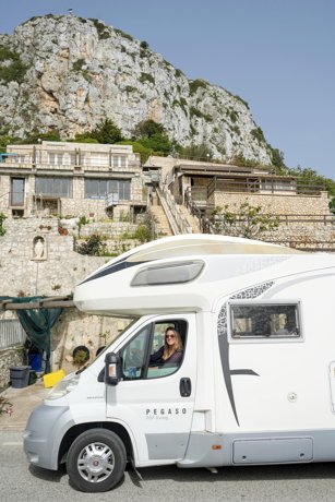 Vermietung von Alkoven Wohnmobil