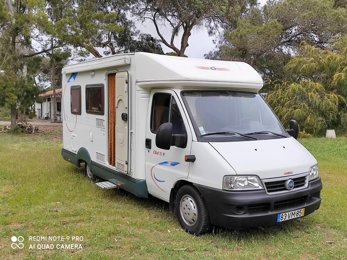 Teilintegriertes Wohnmobil C.I. Ducato 2.3 JTD zu vermieten in Lisboa