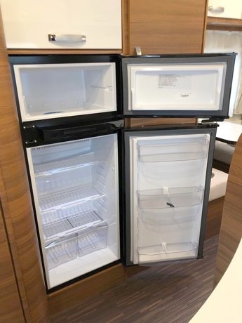 Viaggio del Camper Mansardato