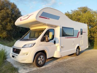 Alquiler de Autocaravanas y Furgonetas Camper Girona Yescapa