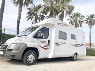 Wohnmobil Teilintegriert Pilote P 716 Lpa zu vermieten in Monte Faro