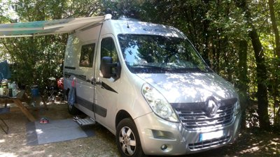 Fourgon aménagé Font Vendôme Mastervan Xs en location à Hyères